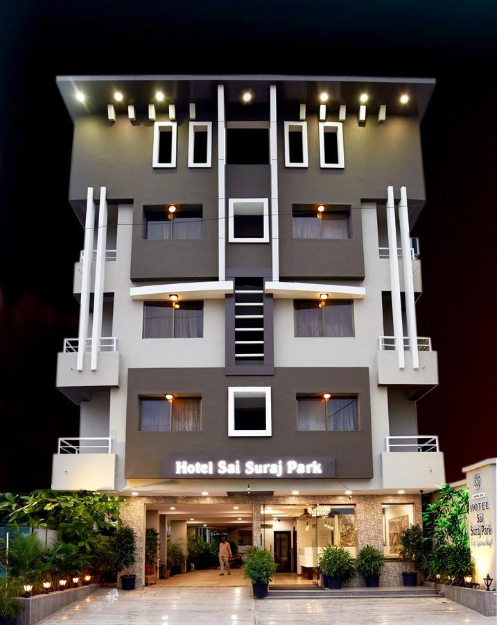 Hotel Sai Suraj Park 舍地 外观 照片