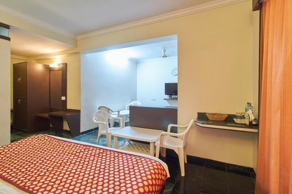 Hotel Sai Suraj Park 舍地 外观 照片